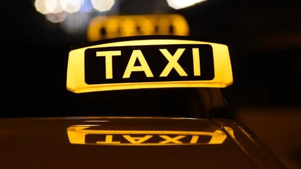 Ihr Taxi Service &amp; Taxistand in Zrich City mit gnstigen Preisen