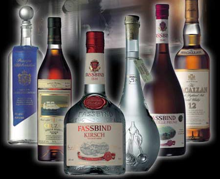 Fassbind AG, Oberarth: Spirituosen Champagner
Vodka Alcopops Schnaps Brennerei Grappa Alkohol
Whisky 