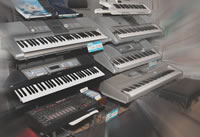 Keyboards und Pianos