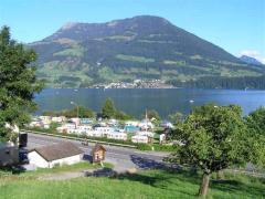 Campingurlaub in Merlischachen direkt am Vierwaldstttersee - 8 km von Luzern